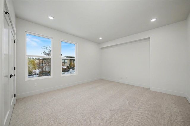 5112 S JORDAN Ln, Spokane, WA 99224