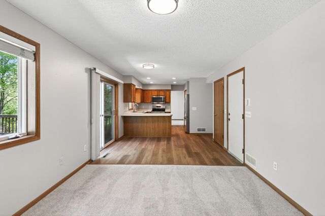 688 Eagle Ridge Road, Woodbury, MN 55125