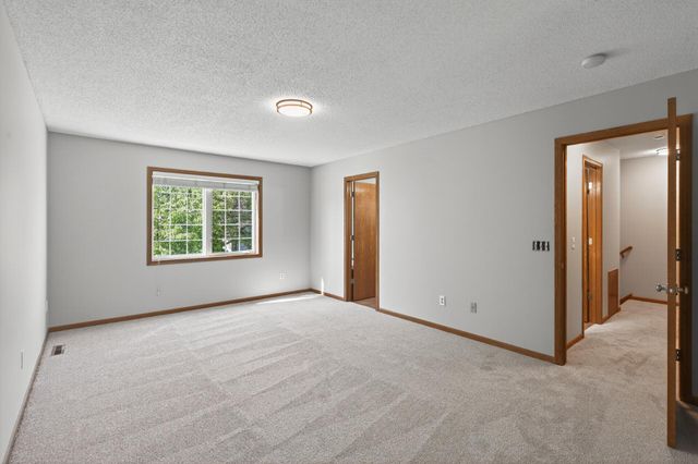 688 Eagle Ridge Road, Woodbury, MN 55125