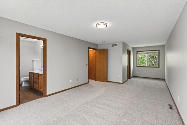 688 Eagle Ridge Road, Woodbury, MN 55125