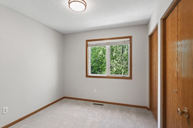 688 Eagle Ridge Road, Woodbury, MN 55125