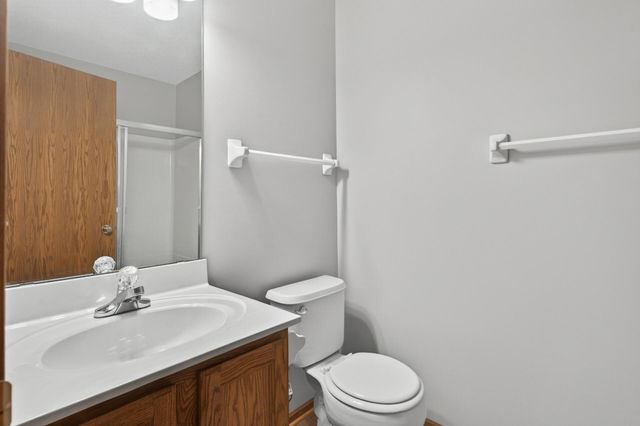 688 Eagle Ridge Road, Woodbury, MN 55125