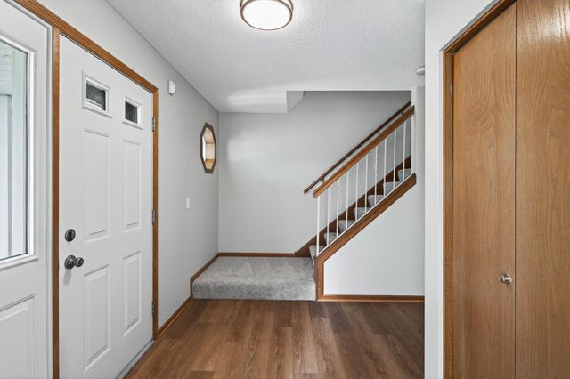 688 Eagle Ridge Road, Woodbury, MN 55125