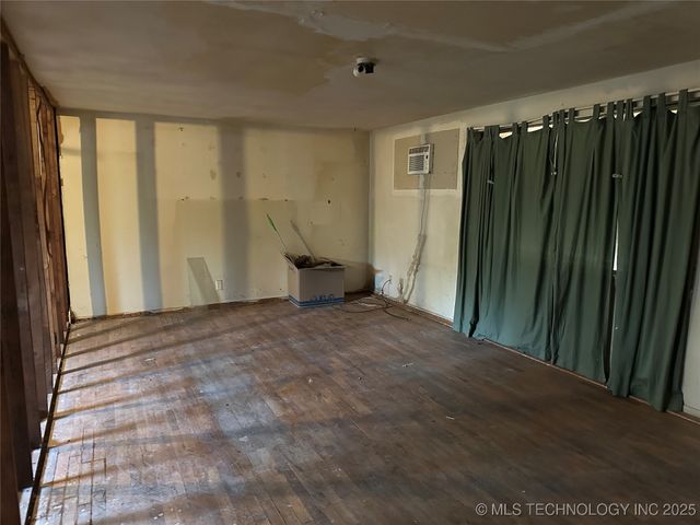 1212 Martin Luther King Boulevard, Ardmore, OK 73401