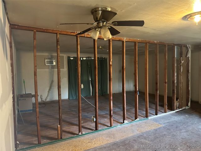 1212 Martin Luther King Boulevard, Ardmore, OK 73401