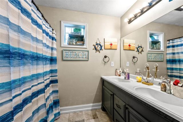 533 Corley St Street, Dequincy, LA 70633