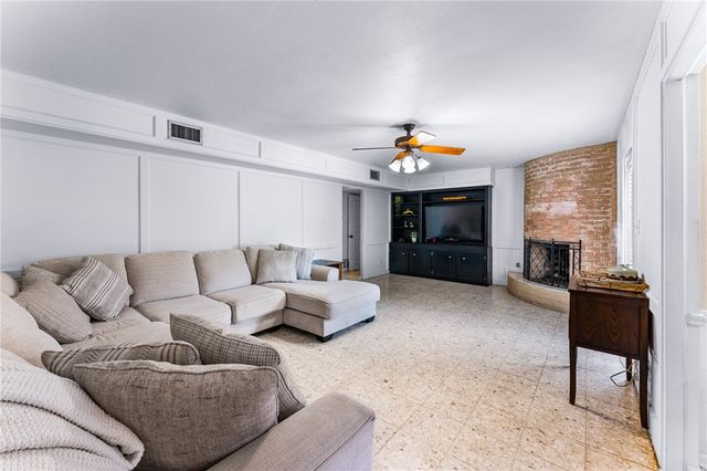 4325 Saint George Dr, Corpus Christi, TX 78413