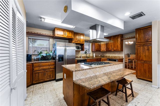 4325 Saint George Dr, Corpus Christi, TX 78413