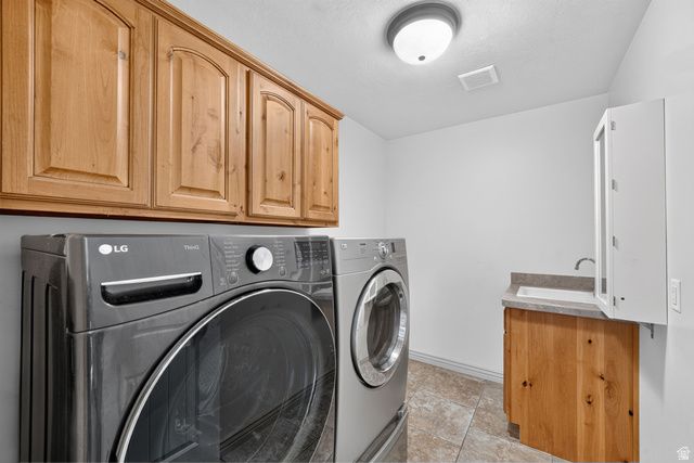 3323 W 1680 N, Clinton, UT 84015