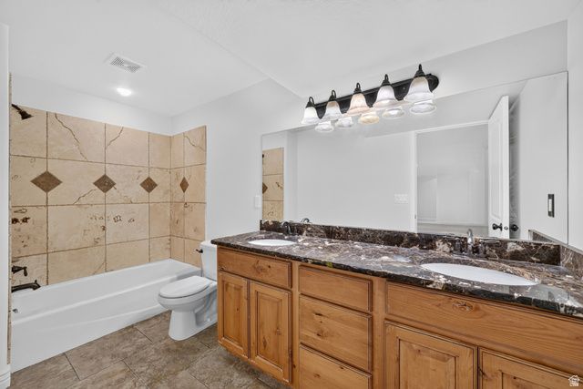 3323 W 1680 N, Clinton, UT 84015