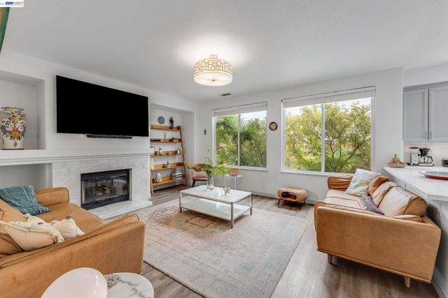 15632 Baypoint Ave, San Leandro, CA 94579