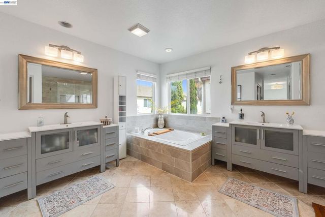 15632 Baypoint Ave, San Leandro, CA 94579