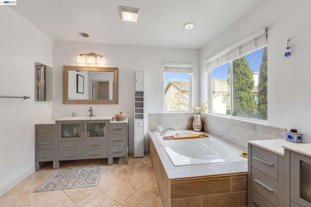 15632 Baypoint Ave, San Leandro, CA 94579