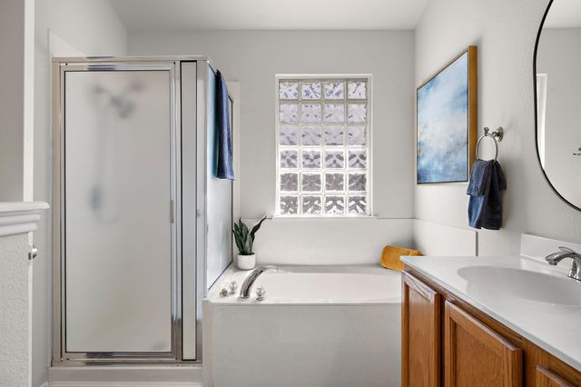 521 Fort Thomas PL, Round Rock, TX 78664