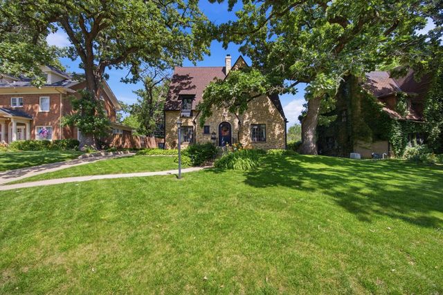 41 Hamilton Avenue, Elgin, IL 60123