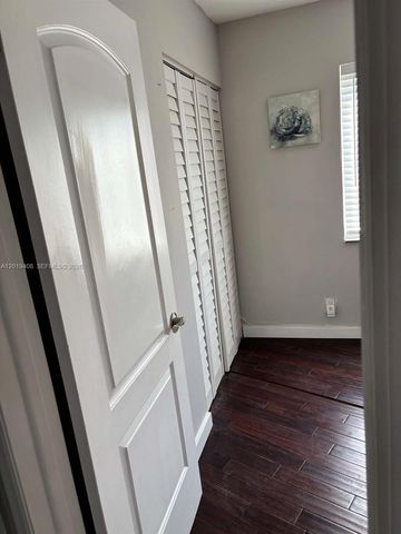 720 Bayshore Dr 301, Fort Lauderdale, FL 33304
