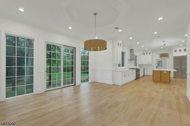 263 Arbor Rd, Franklin Lakes Boro, NJ 07417