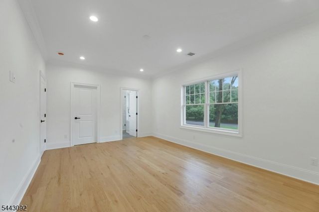 263 Arbor Rd, Franklin Lakes Boro, NJ 07417