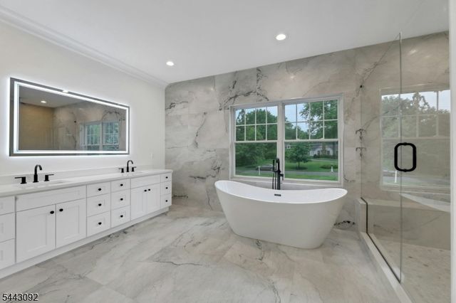 263 Arbor Rd, Franklin Lakes Boro, NJ 07417