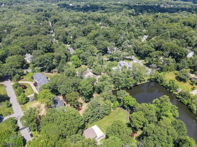 263 Arbor Rd, Franklin Lakes Boro, NJ 07417