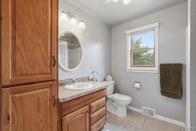 3843 Hooker Road, Pinckney, MI 48169