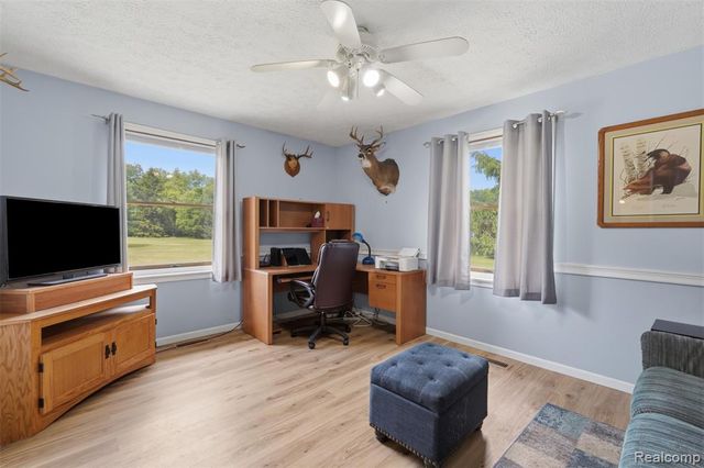 3843 Hooker Road, Pinckney, MI 48169