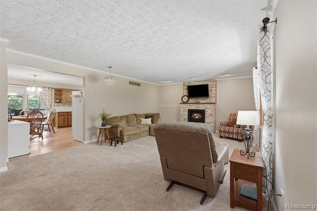 3843 Hooker Road, Pinckney, MI 48169