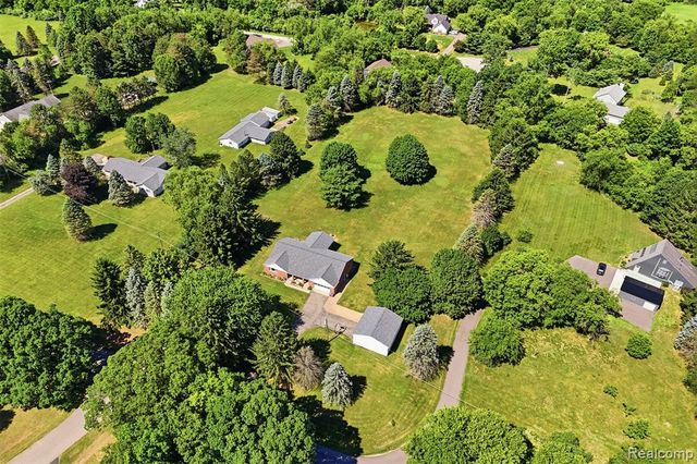 3843 Hooker Road, Pinckney, MI 48169
