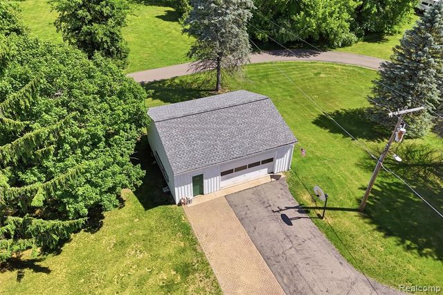3843 Hooker Road, Pinckney, MI 48169