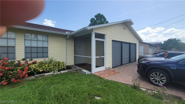 3711 10th ST SW, Lehigh Acres, FL 33976