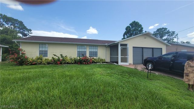 3711 10th ST SW, Lehigh Acres, FL 33976