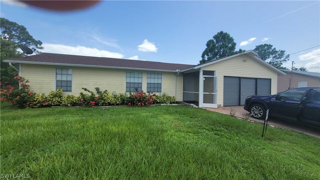 3711 10th ST SW, Lehigh Acres, FL 33976