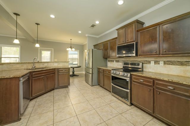 25 Bristol Lane, Phenix City, AL 36870