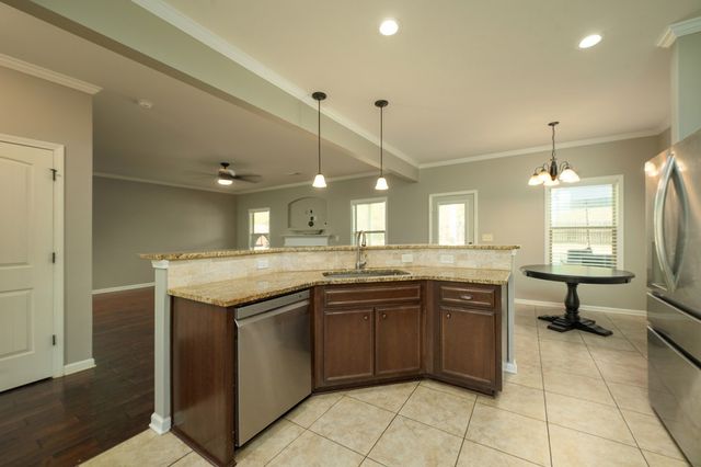 25 Bristol Lane, Phenix City, AL 36870