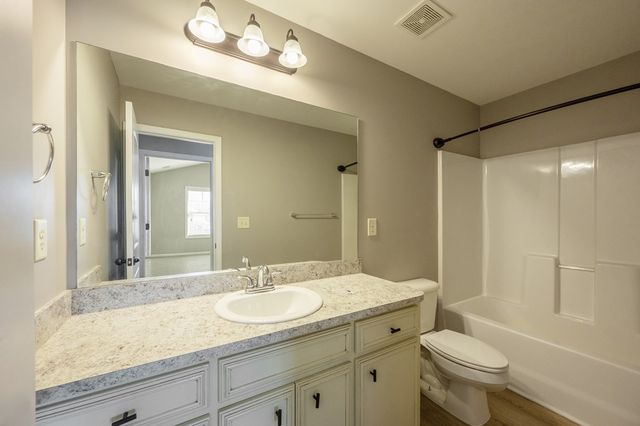 25 Bristol Lane, Phenix City, AL 36870