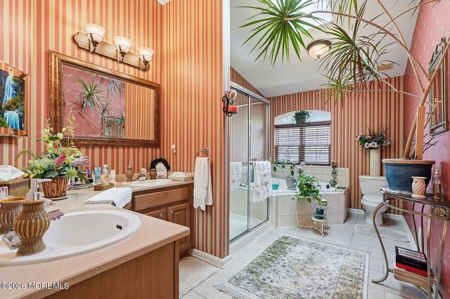 14 Linda Court, South Amboy, NJ 08879