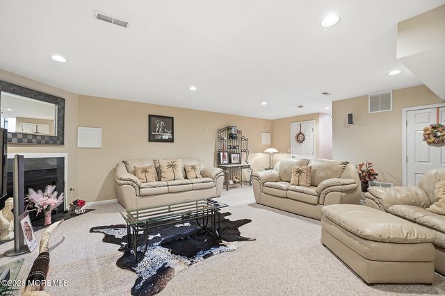 14 Linda Court, South Amboy, NJ 08879