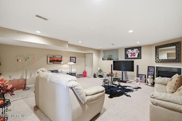 14 Linda Court, South Amboy, NJ 08879