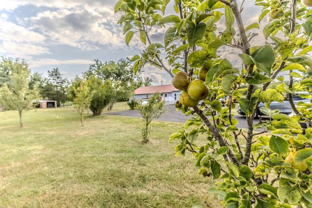 22948 Gardner Road, Lebanon, MO 65536