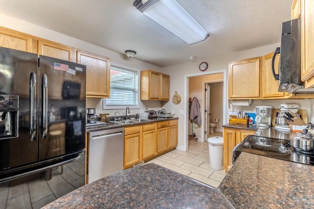 22948 Gardner Road, Lebanon, MO 65536