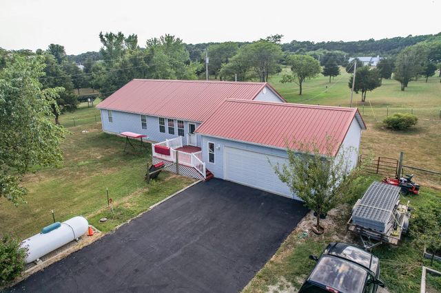 22948 Gardner Road, Lebanon, MO 65536