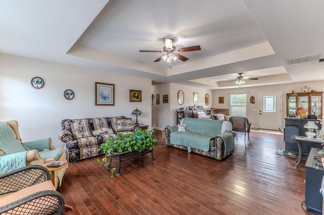 22948 Gardner Road, Lebanon, MO 65536