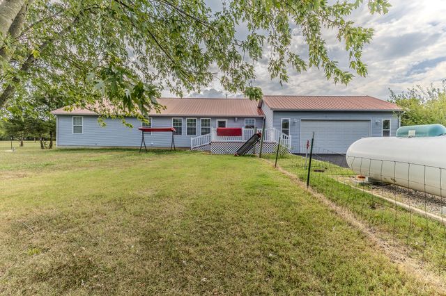 22948 Gardner Road, Lebanon, MO 65536