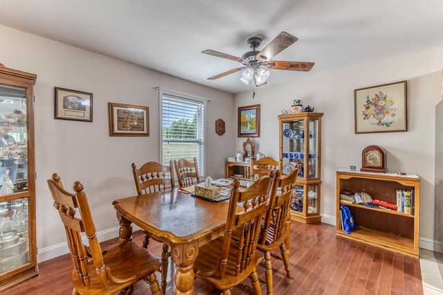 22948 Gardner Road, Lebanon, MO 65536