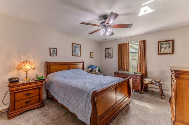 22948 Gardner Road, Lebanon, MO 65536