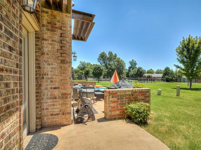 479 S Fretz Avenue, Edmond, OK 73003