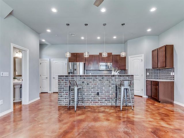 479 S Fretz Avenue, Edmond, OK 73003