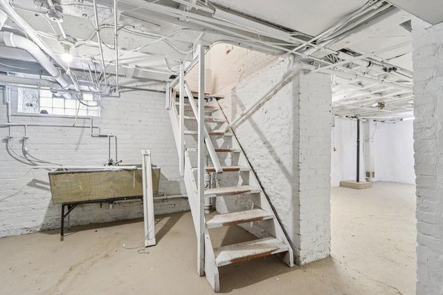 2048 Shoop STREET, Racine, WI 53404