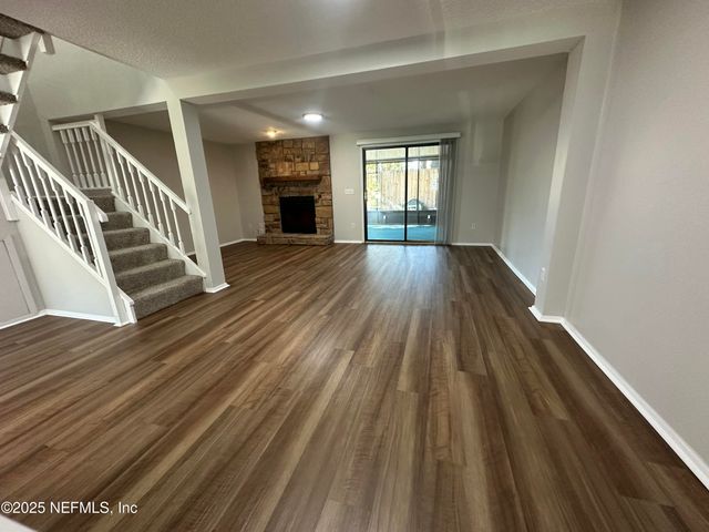 7042 PRESTWICK Circle S, Jacksonville, FL 32244