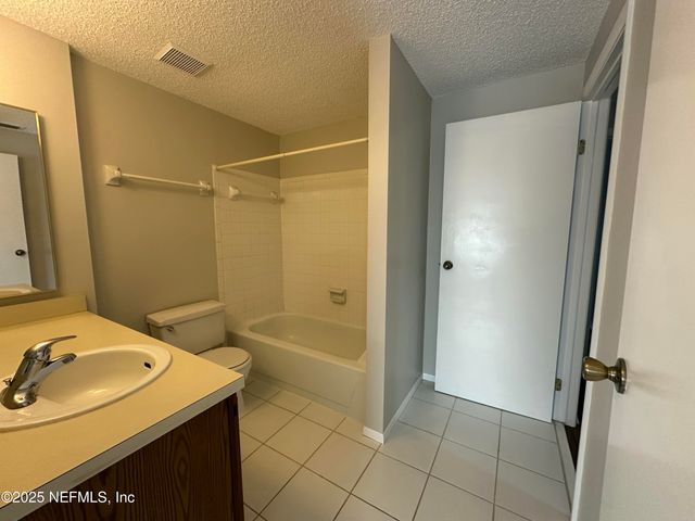 7042 PRESTWICK Circle S, Jacksonville, FL 32244
